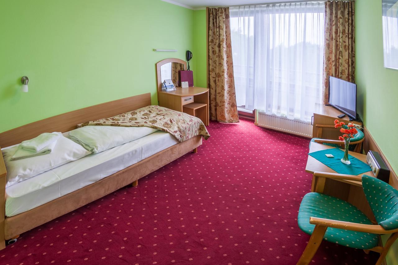 Hotel Jaskolka Ustron Extérieur photo